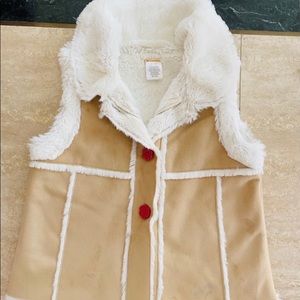 Gymboree super fluffy adorable girls vest